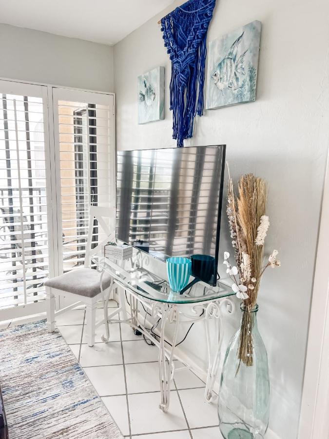 Knot A Care Remodeled Direct Water Access Condo With Ocean And Pool Views Now Sleeps Six 마르코 아일랜드 외부 사진