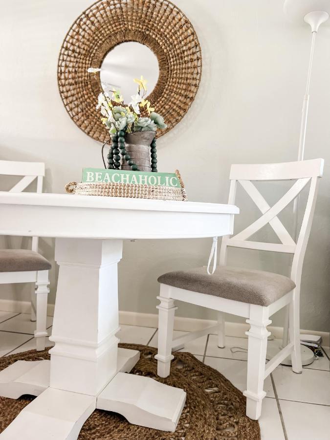 Knot A Care Remodeled Direct Water Access Condo With Ocean And Pool Views Now Sleeps Six 마르코 아일랜드 외부 사진