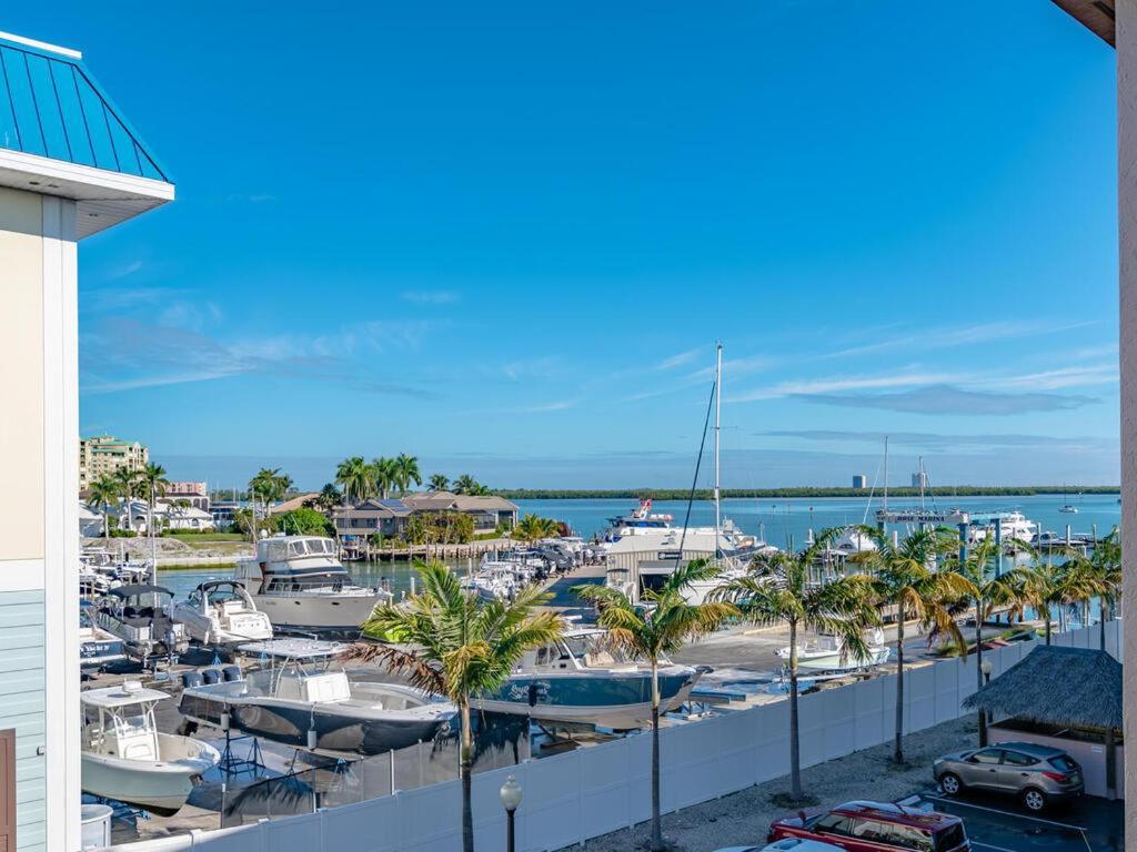 Knot A Care Remodeled Direct Water Access Condo With Ocean And Pool Views Now Sleeps Six 마르코 아일랜드 외부 사진